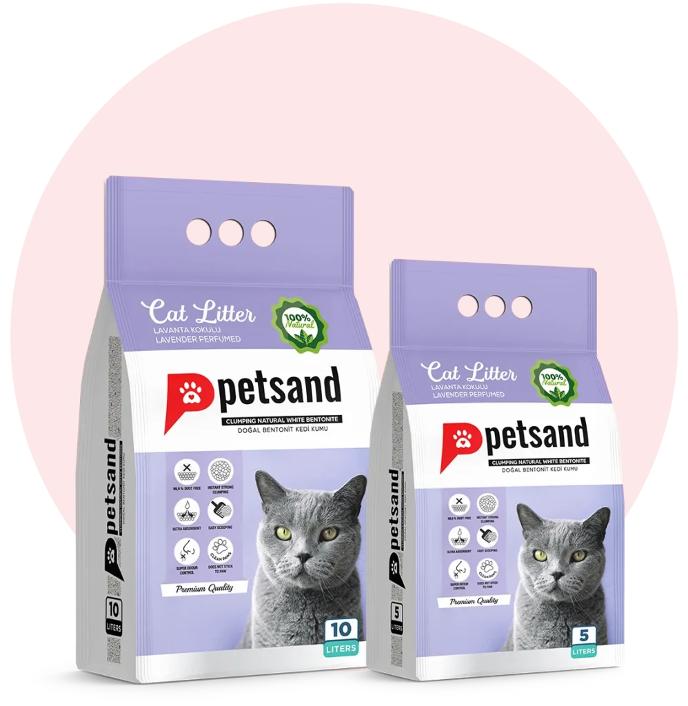 Packagings de la litière agglomérante parfumée pour chat Petsand Lavande disponibles en format 5 litres et 10 litres, bentonite naturelle blanche, parfum lavande, faible en poussière
